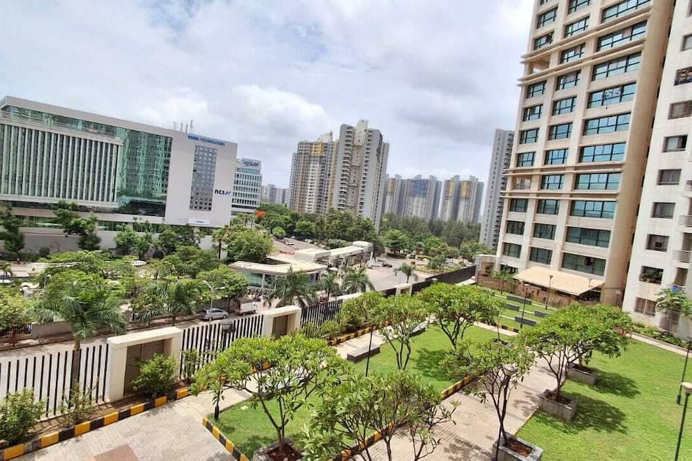 1 BHK Entre Apart Blue Ridge