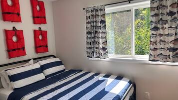 3 bedrooms, WiFi, bed sheets