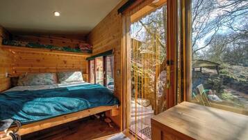 1 chambre, fer et planche Ă repasser, Wi-Fi, draps fournis