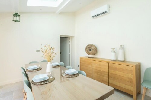 Calanques Haven – Morgiou – Swimming Pool – Pétanque Court