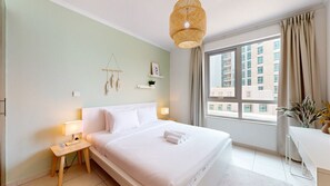 1 bedroom, iron/ironing board, free WiFi, bed sheets - Amazing 1 Bed l Burj Khalifa Views l King Size Bed (Downtown Dubai)