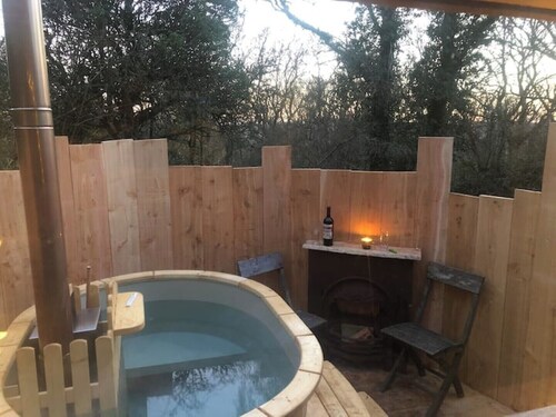 Cabin, Wye Valley, Forest of Dean, Tintern