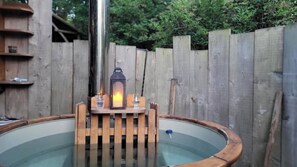Bain à remous extérieur