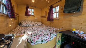 1 chambre, fer et planche Ă repasser, draps fournis