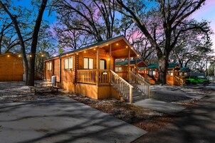 Mặt tiền nơi lưu trú