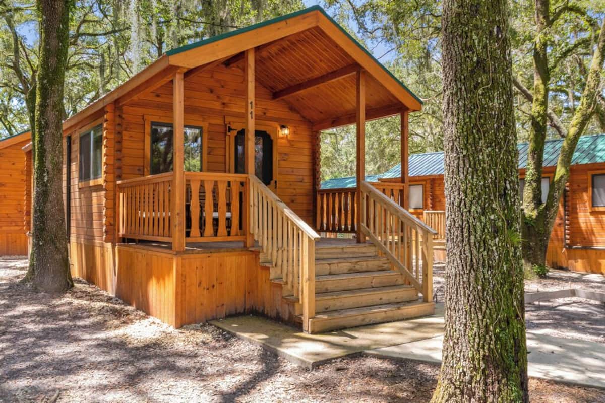 Chalet rustique Deluxe, Plusieurs lits, cuisinette | 1 chambre, literie hypoallergénique, décor unique, ameublement unique