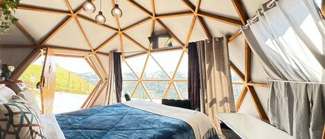 Bañera y ducha independientes, artículos de tocador gratuitos