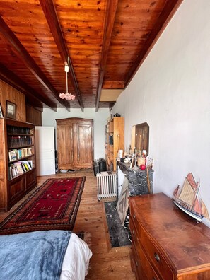 5 camere, ferro/asse da stiro, Wi-Fi, lenzuola