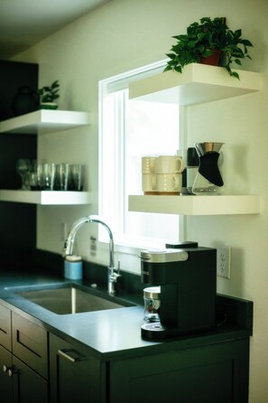 Fridge, microwave, oven, stovetop - Longleaf Cottage-Walk to Downtown Summerville/Azalea Park (Summerville)