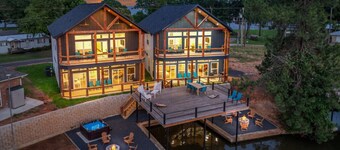 Big Group Retreat on Cedar Creek Canal 36 Guests