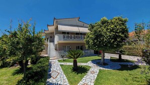 Front of property - Villa Moros (Corinth)