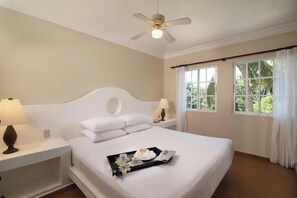 2 bedrooms, iron/ironing board, WiFi, bed sheets - Lifestyle Crown Residence Suites - Two-Bedroom Suite (Puerto Plata)