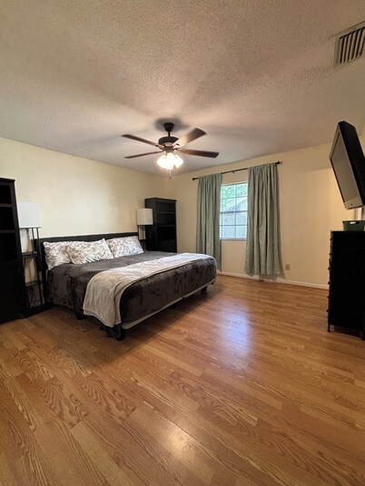 Family-Friendly 3-bedroom house in Quiet Neighborhood in Coastal Port Orange