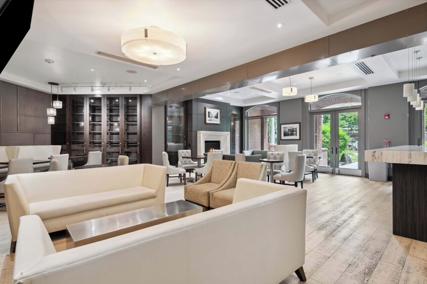 The Aspen Mountain Residences 03c - Aspen, CO