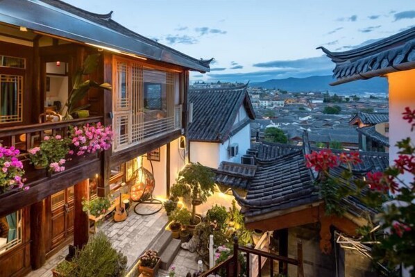 Garden - Shang Shan Inn (Lijiang)