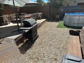 Outdoor dining - 2-bedroom apartment  (Riez)