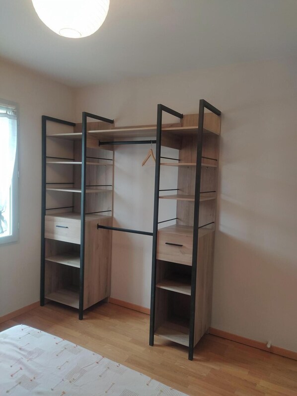 3 bedrooms, iron/ironing board, travel cot, bed sheets