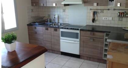 Maison de Village Avec Jardin au Calme Pour 6 Pers