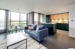 Apartment, Accessible | 2 bedrooms, Internet - Fabulous Two-bedroom Apartment in Poplar (London)