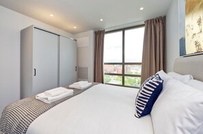 2 bedrooms, Internet