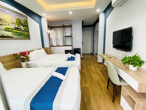 Deluxe Triple Room, City View