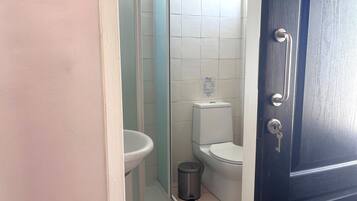 Luxury Studio, City View | Bathroom