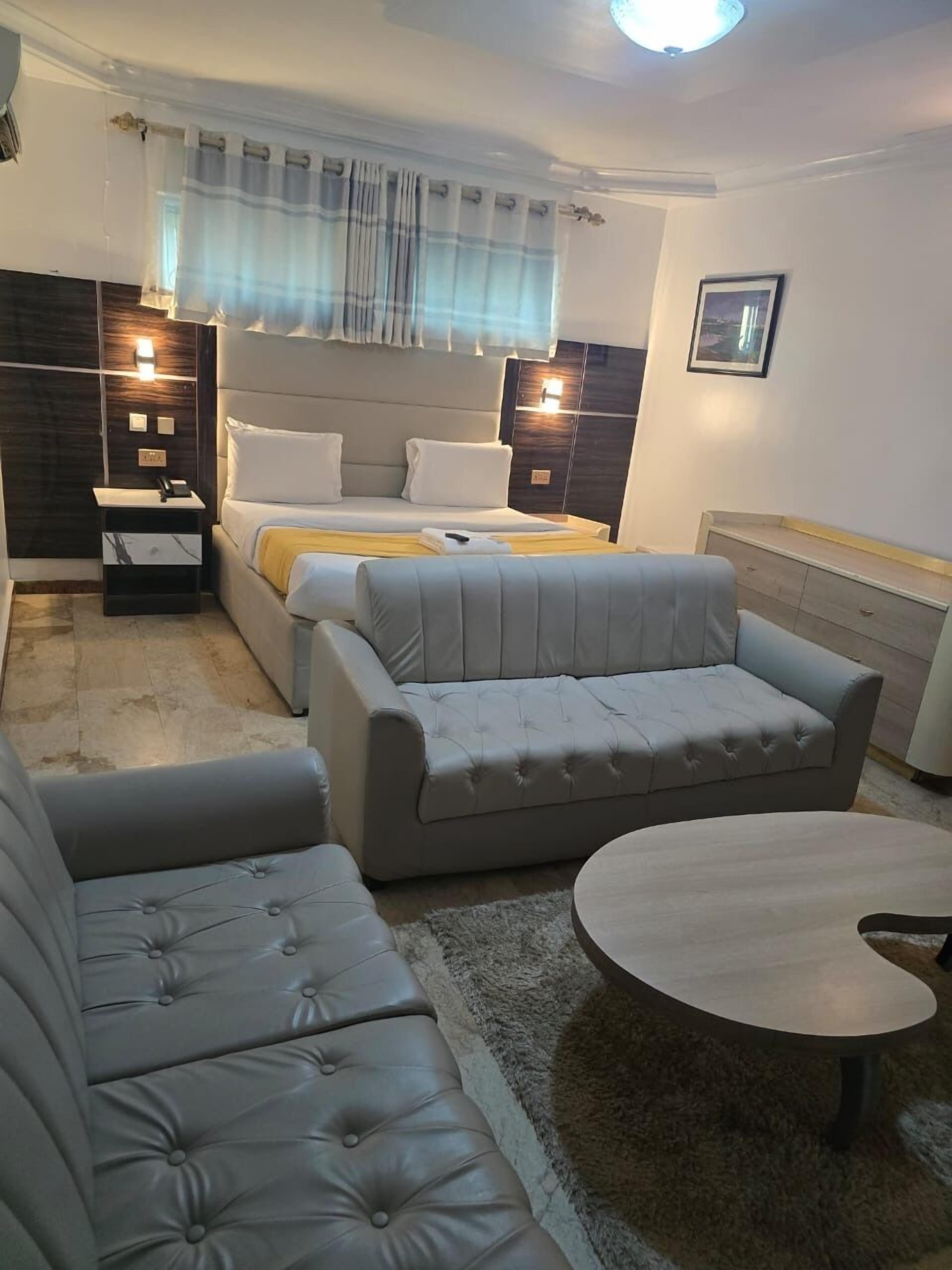 Premium bedding, Tempur-Pedic beds, individually furnished, desk