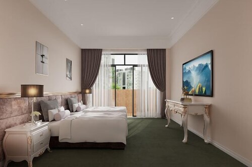 Baoli Xiangxun Theme Hotel