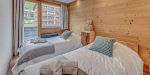 2 bedrooms, Internet, bed sheets