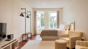 Premium Studio Suite, City View