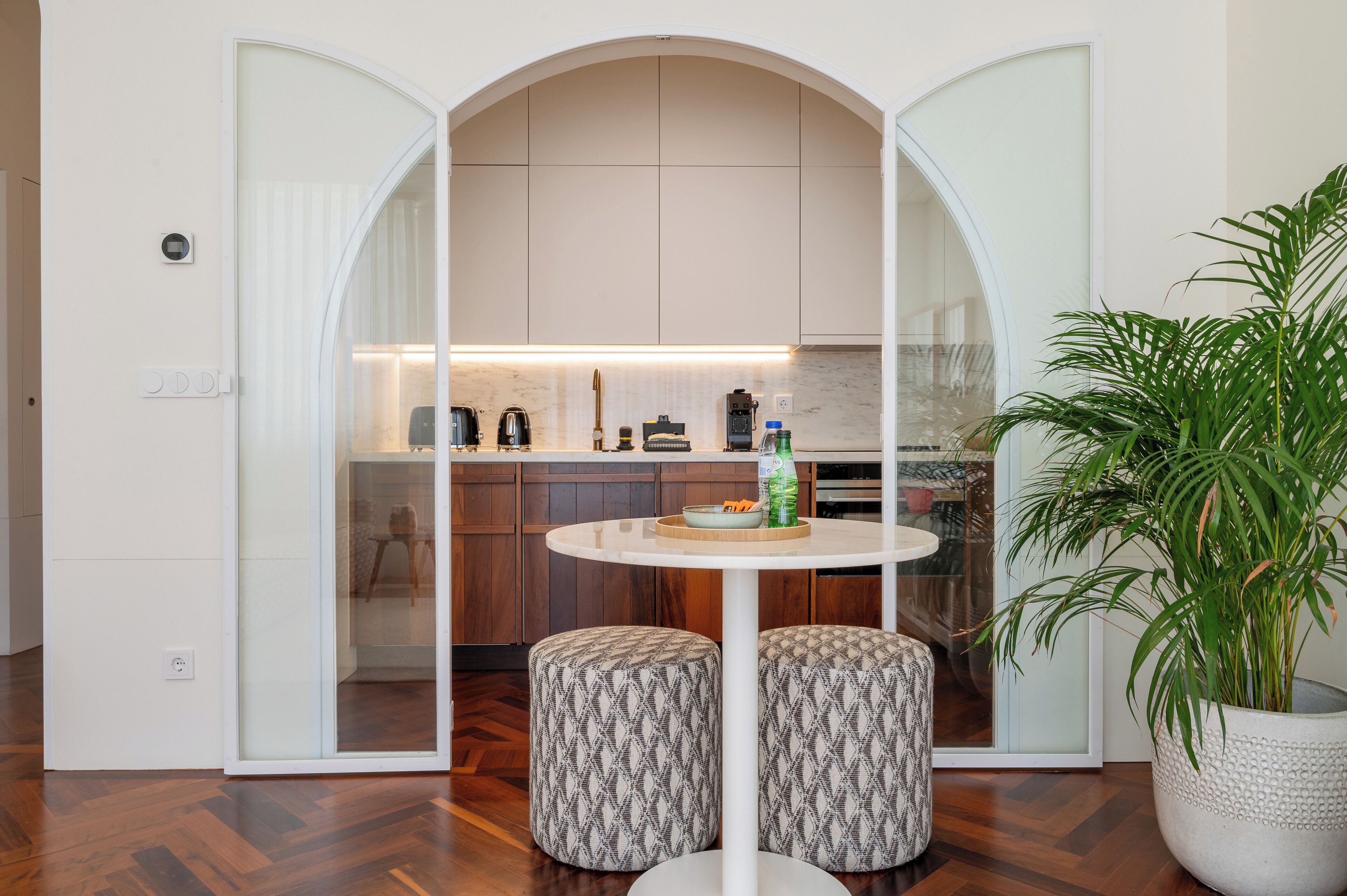 Standard Apartment, Balcony, Pool View | Private kitchen | Fridge, microwave, oven, stovetop