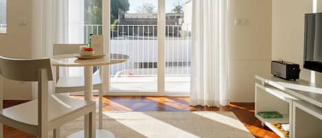 Superior Apartment, Balcony, Pool View | Living area