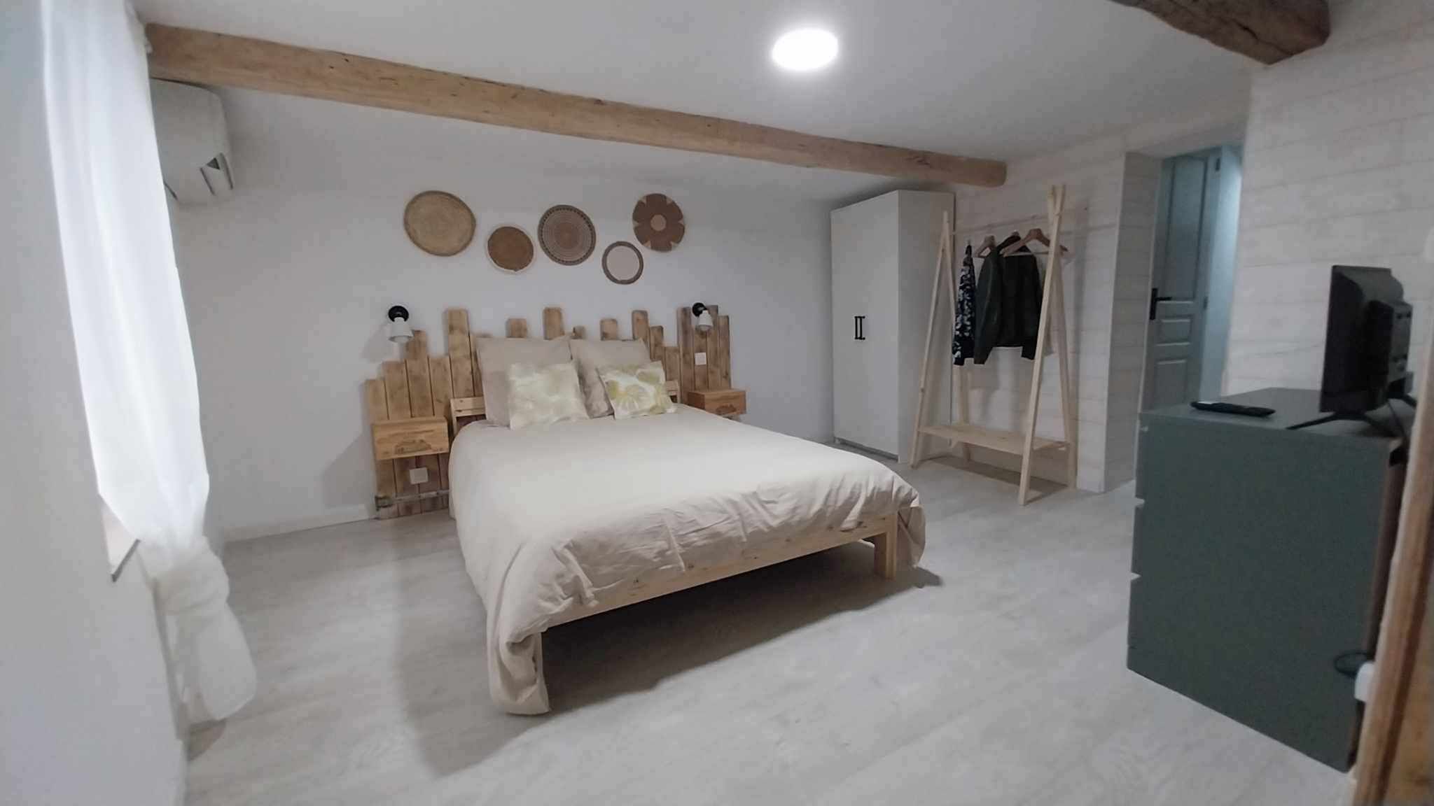 3 dormitorios, tabla de planchar con plancha, wifi y ropa de cama