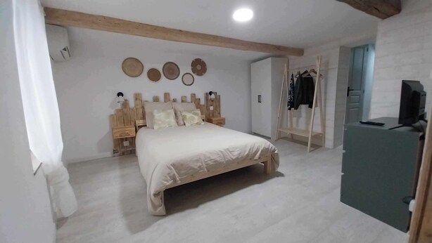 3 bedrooms, iron/ironing board, WiFi, bed sheets - Le Scailleteux, Petite Maison de Mineur Climatisée (Fumay)