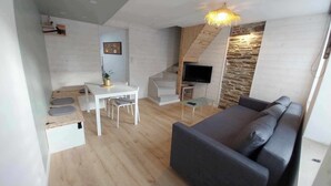 Living area - Le Scailleteux, Petite Maison de Mineur Climatisée (Fumay)