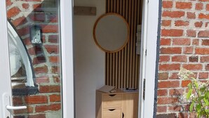 Exterior detail - Le Scailleteux, Petite Maison de Mineur Climatisée (Fumay)