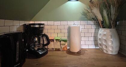 ⭐️Budget Luxe Private Suite, PARKING, 30minsNYC, Hypoallergenic Toiletries⭐️