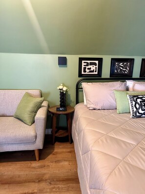 1 bedroom, desk, iron/ironing board, free WiFi