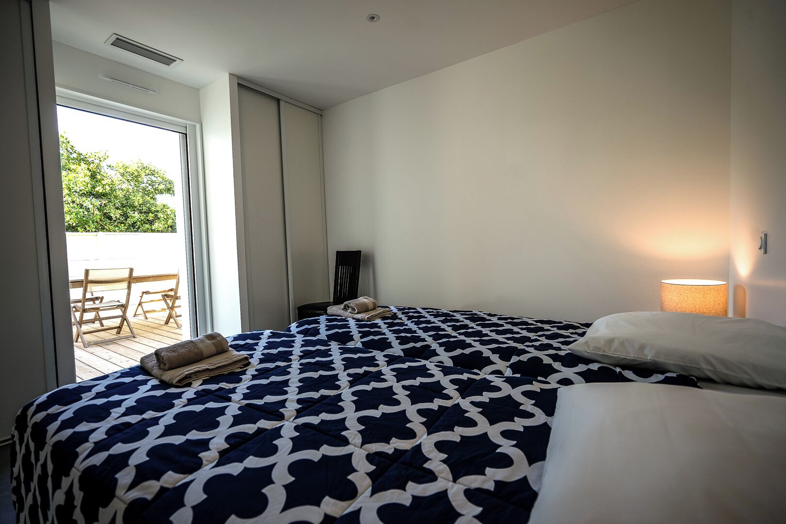 2 makuuhuonetta, silitysrauta/-lauta, vauvan matkasänky, Wi-Fi