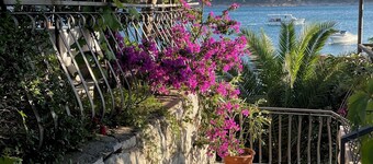 Deep Blue - Doppelzimmer mit Balkon und Meerblick