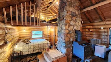 5 bedrooms, free WiFi, bed sheets