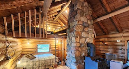 2 Cabins with Kitchen/Bath House on 137 Acres!