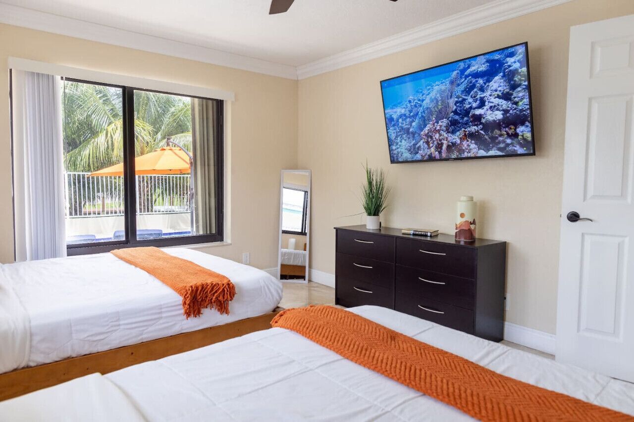 1 chambre, fer et planche à repasser, Wi-Fi gratuit, draps fournis