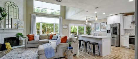 Smart TV, fireplace, offices