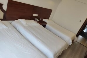 Room - Hengdian World Studios Star Hotel Wansheng Building (Pedestrian Street) (Dongyang)
