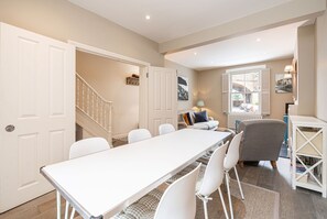 하우스 | 3 개의 침실, 인터넷