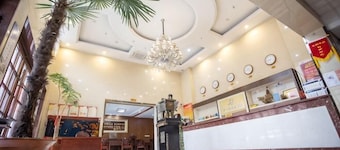 Youyichun Business Hotel