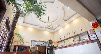 Youyichun Business Hotel
