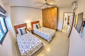 2 bedrooms, iron/ironing board, free WiFi, bed sheets