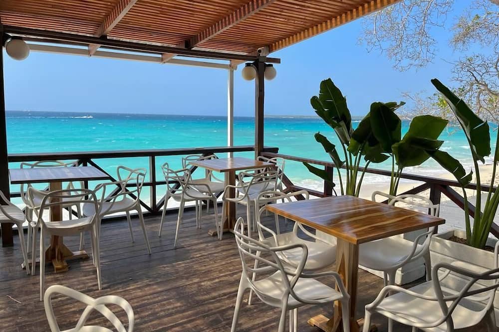 HOTEL PLAYA SURF BARÚ